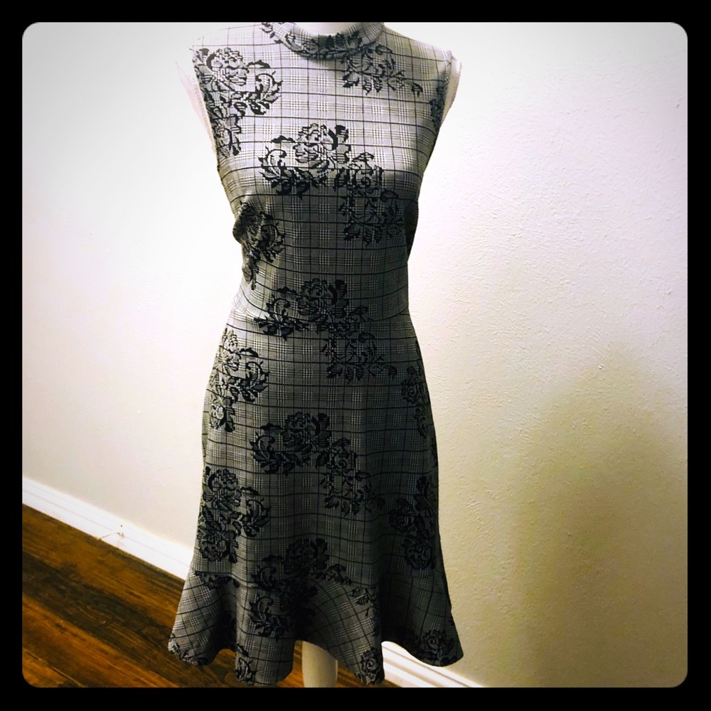 Comfy Nannette Lepore dress. Great for work!
